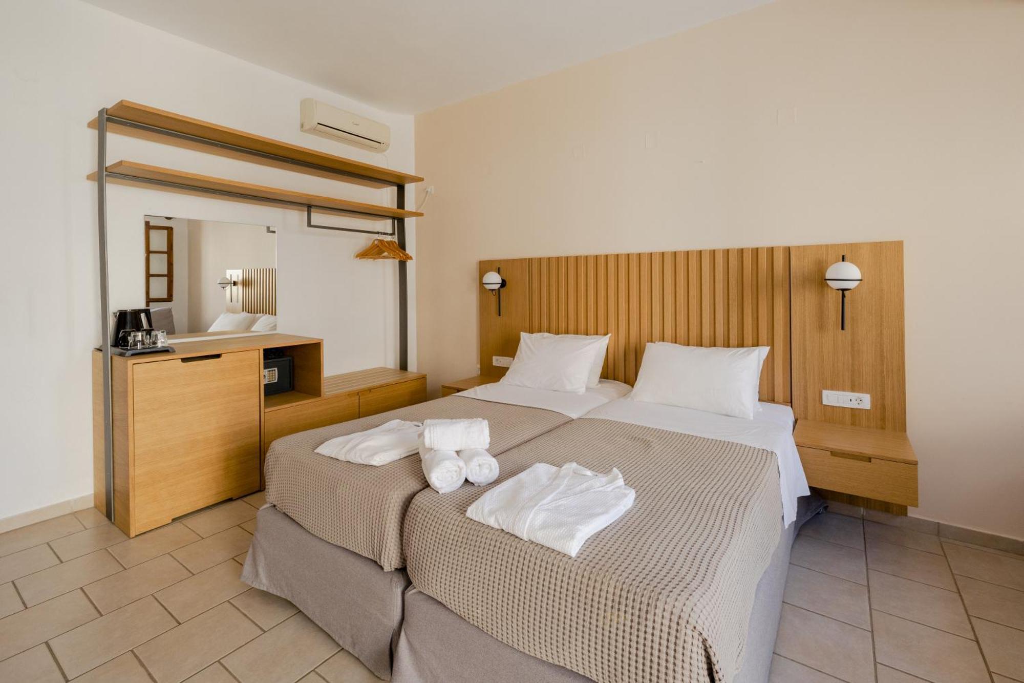 Opera House Hotel Сими Экстерьер фото